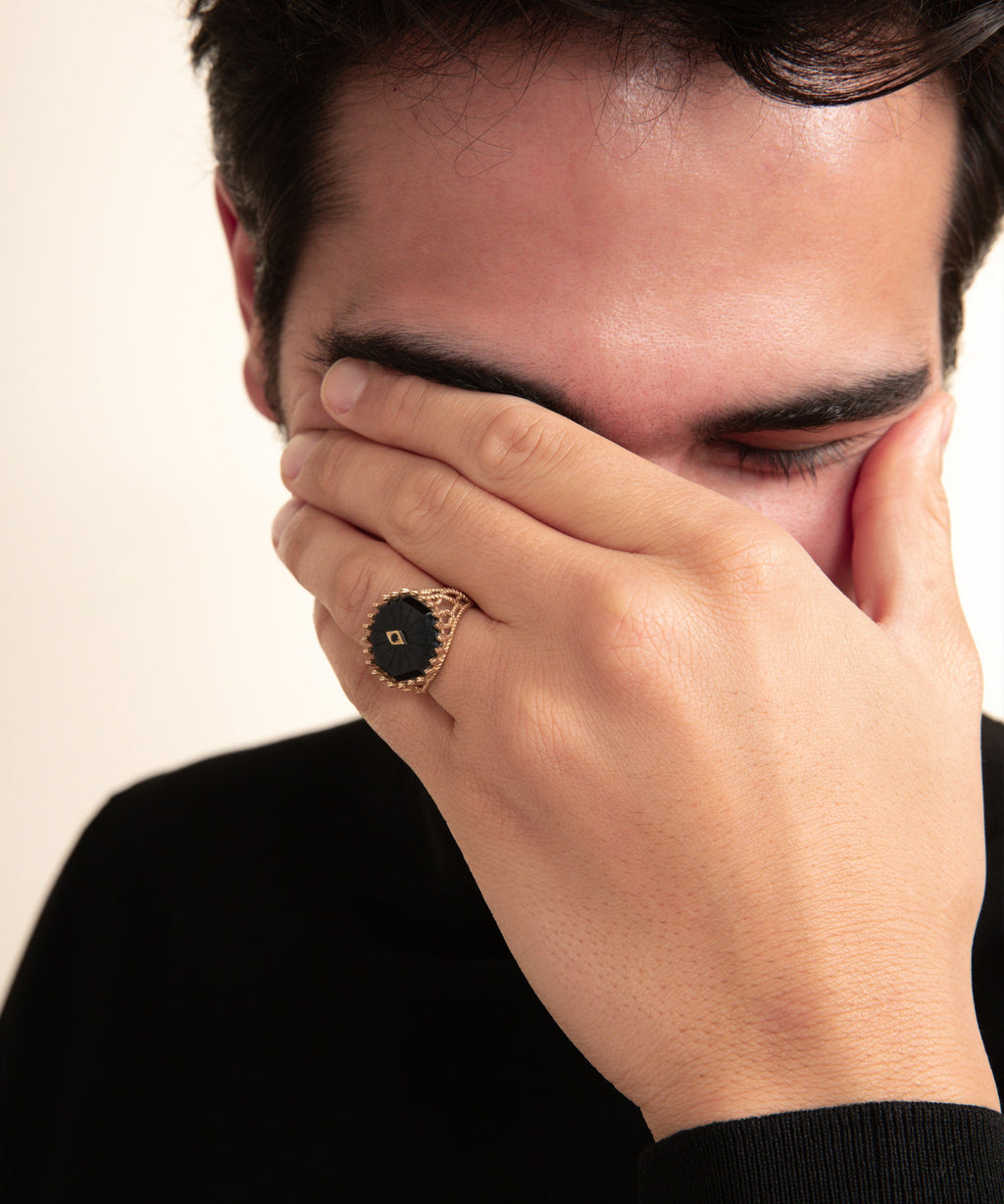 Serpent Onyx Filigree Gold Ring - Men - 4