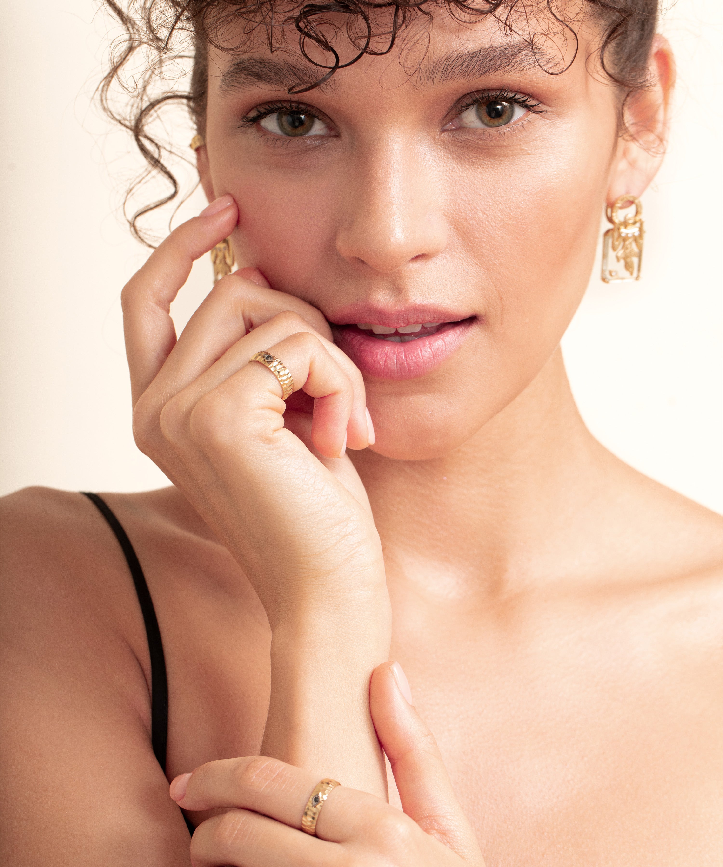 Diamond Gold Ring - 4