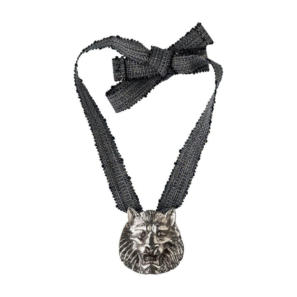 The Leo Ribbon Silver Necklace