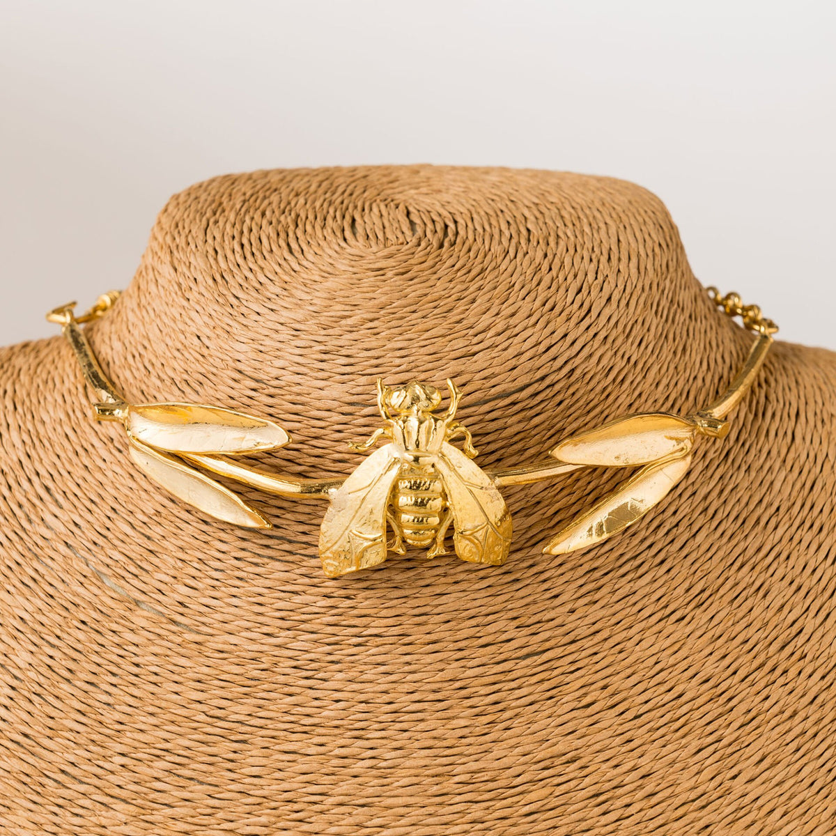 Queen Bee Chocker