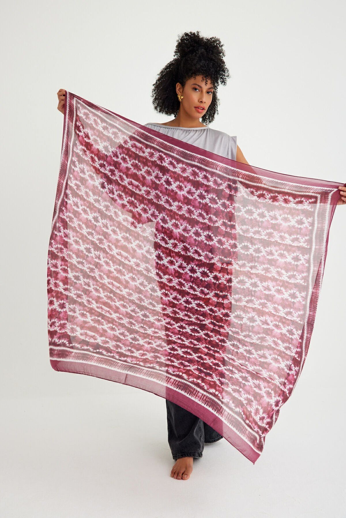Batik Plum Modal Pareo / Scarf - 140 X 140 Cm
