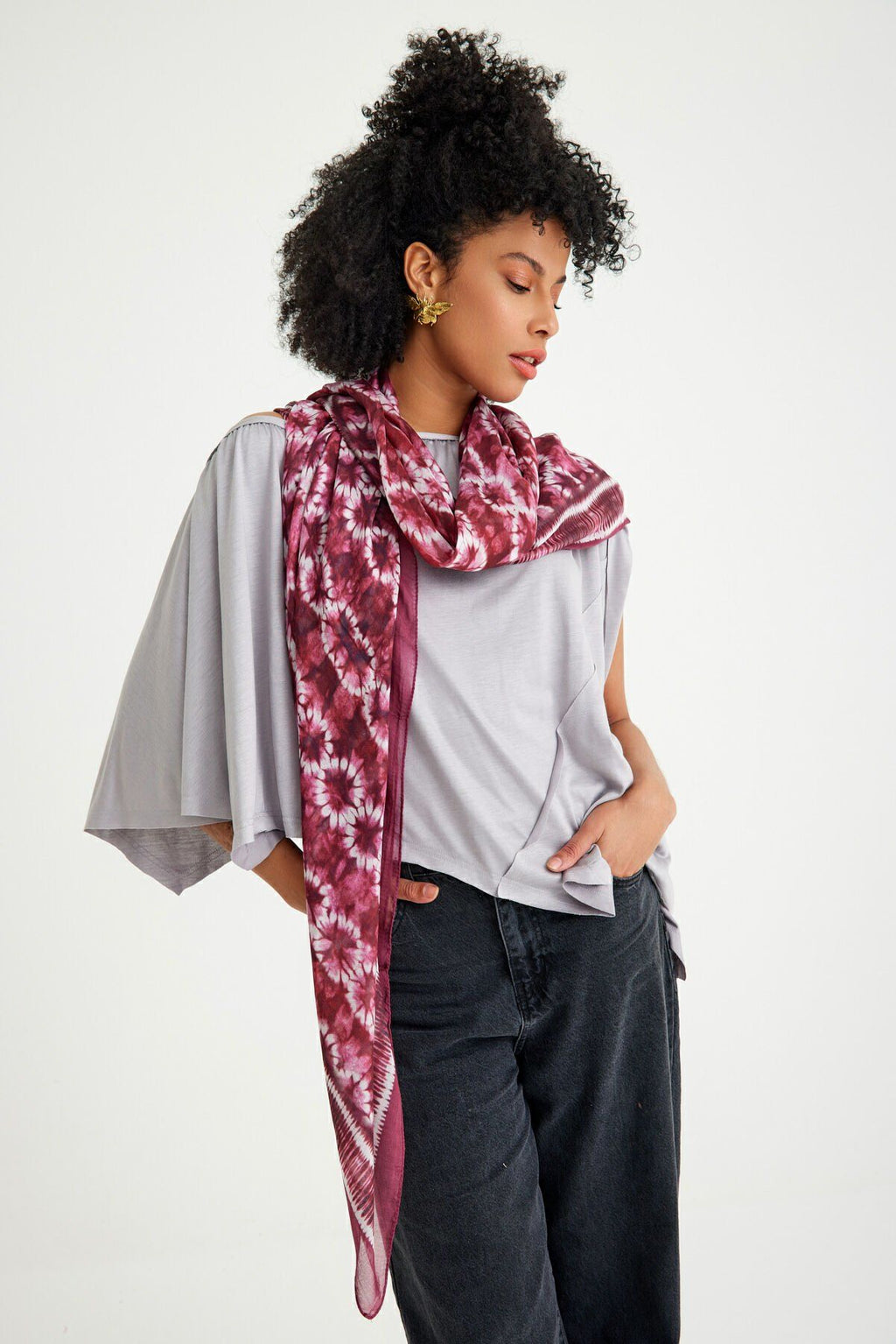 Batik Plum Modal Pareo / Scarf - 140 X 140 Cm