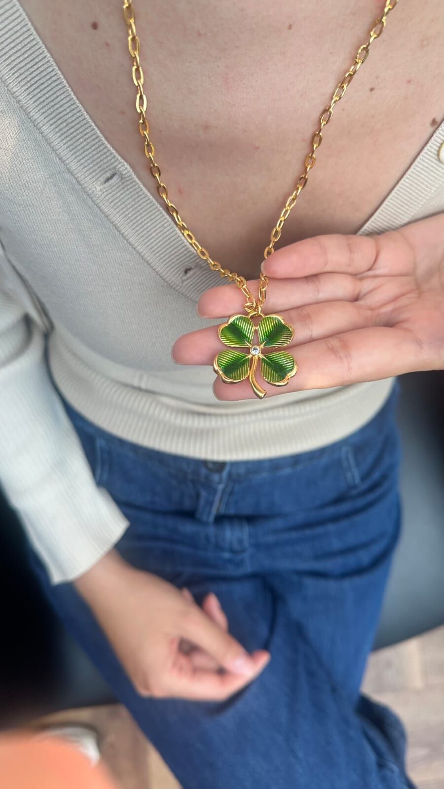 The Clover Whisper Necklace
